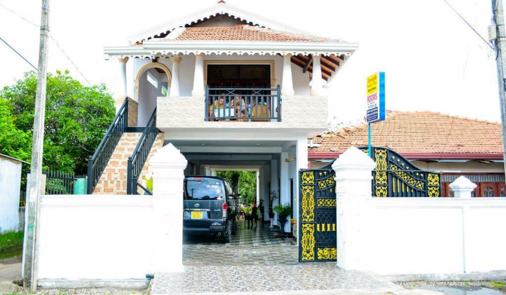 Joseph Family Villa Negombo Exteriör bild